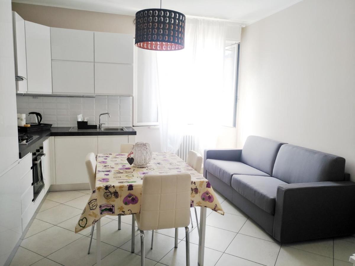 Mamma Casa Marina Center Apartments Rimini Ngoại thất bức ảnh