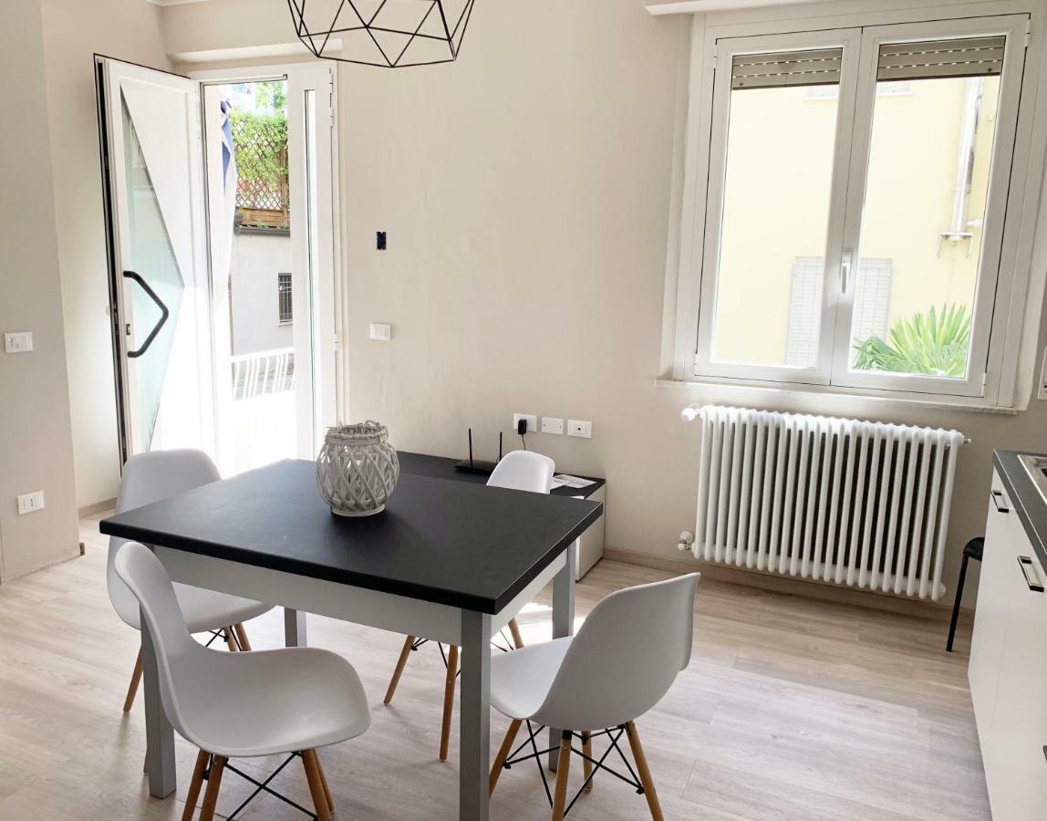 Mamma Casa Marina Center Apartments Rimini Ngoại thất bức ảnh