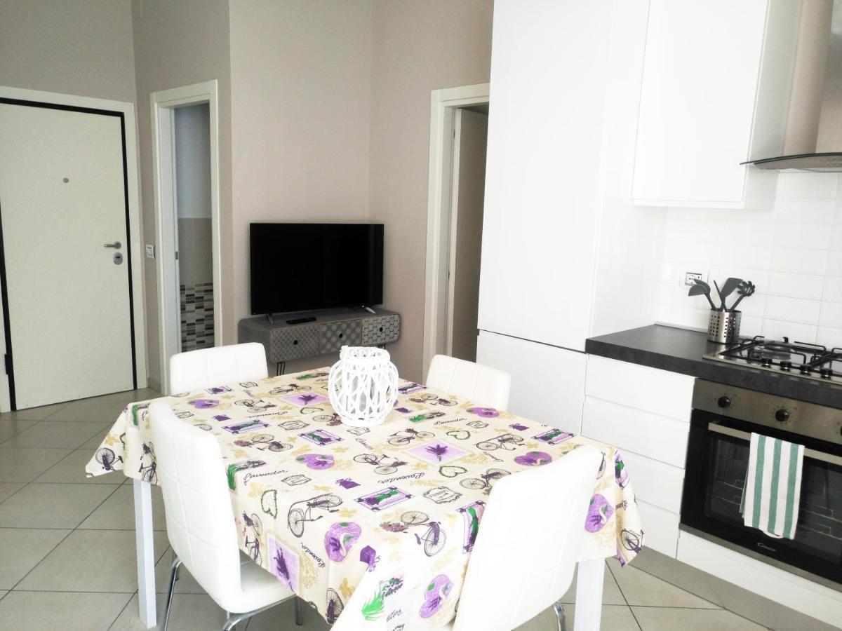 Mamma Casa Marina Center Apartments Rimini Ngoại thất bức ảnh
